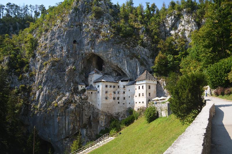 Predjama castle,Postojna cave,Slovenia,history,old castle,attraction,sightseeing,countryside,fortification,fortress,mediaeval castle