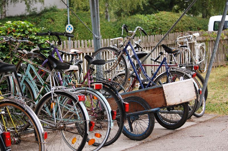 Bicycles,Bike parking,Outdoor bicycle parking,Many bikes,Transport,Health