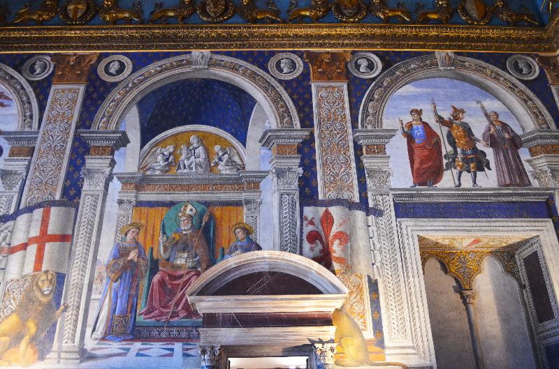 Palazzo Vecchio Florence,Palazzo Vecchio interior,Renaissance frescoes,Palazzo Vecchio inside